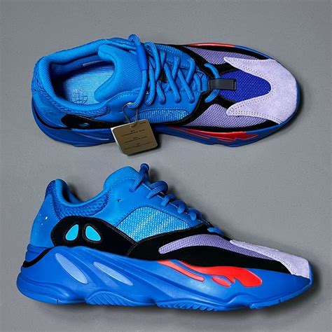 adidas hi blauw|adidas Yeezy Boost 700 Hi.